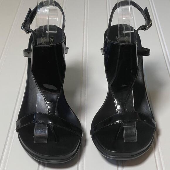 Donald J Pliner Peggy Black Patent Leather T-Strap Heeled Sandals Women’s 9M - Picture 2 of 9
